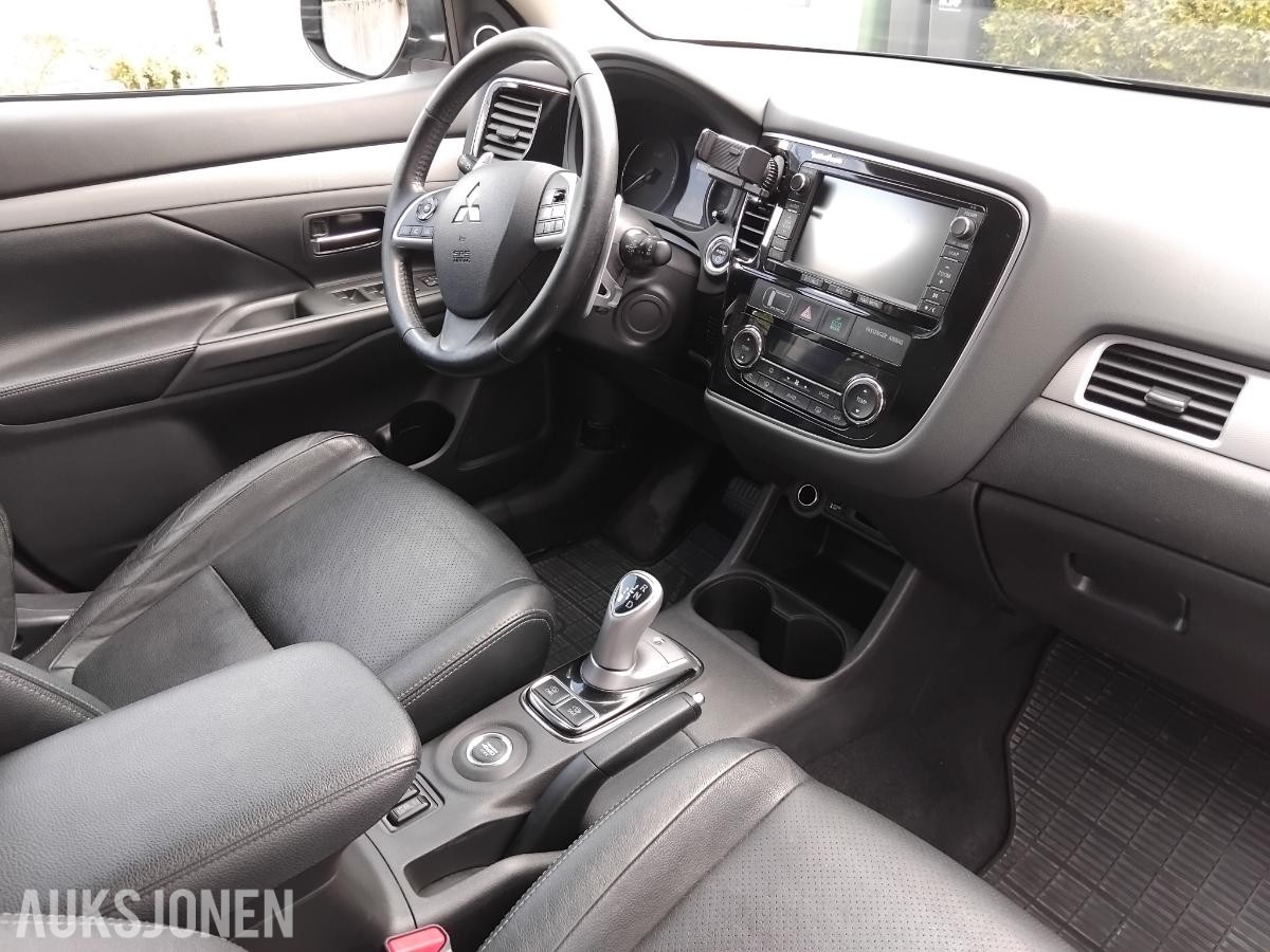2015 Mitsubishi Outlander PHEV 2.0 Hybrid 121hk 4WD Cruisekontroll, ryggekamera, hengerfeste