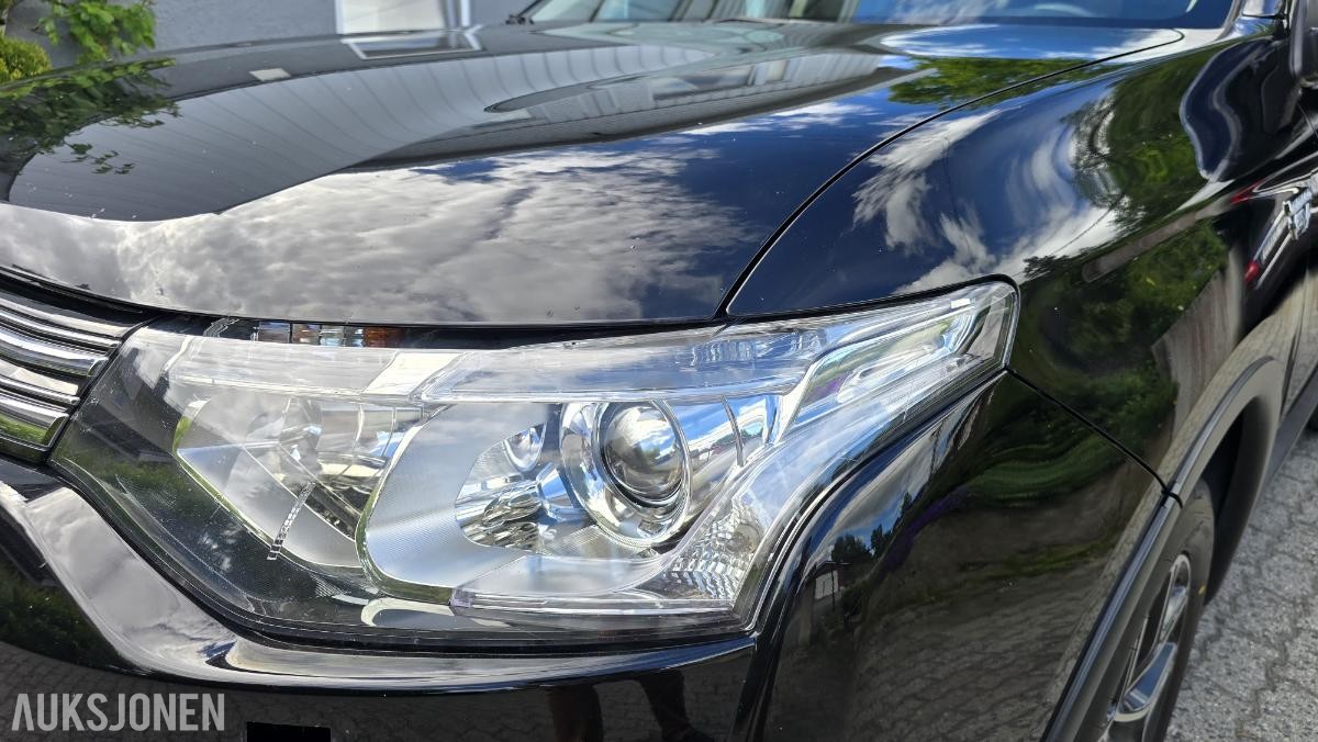2015 Mitsubishi Outlander PHEV 2.0 Hybrid 121hk 4WD Cruisekontroll, ryggekamera, hengerfeste