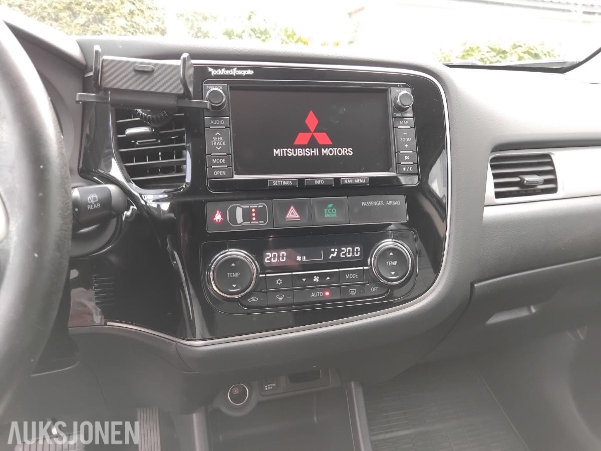 2015 Mitsubishi Outlander PHEV 2.0 Hybrid 121hk 4WD Cruisekontroll, ryggekamera, hengerfeste