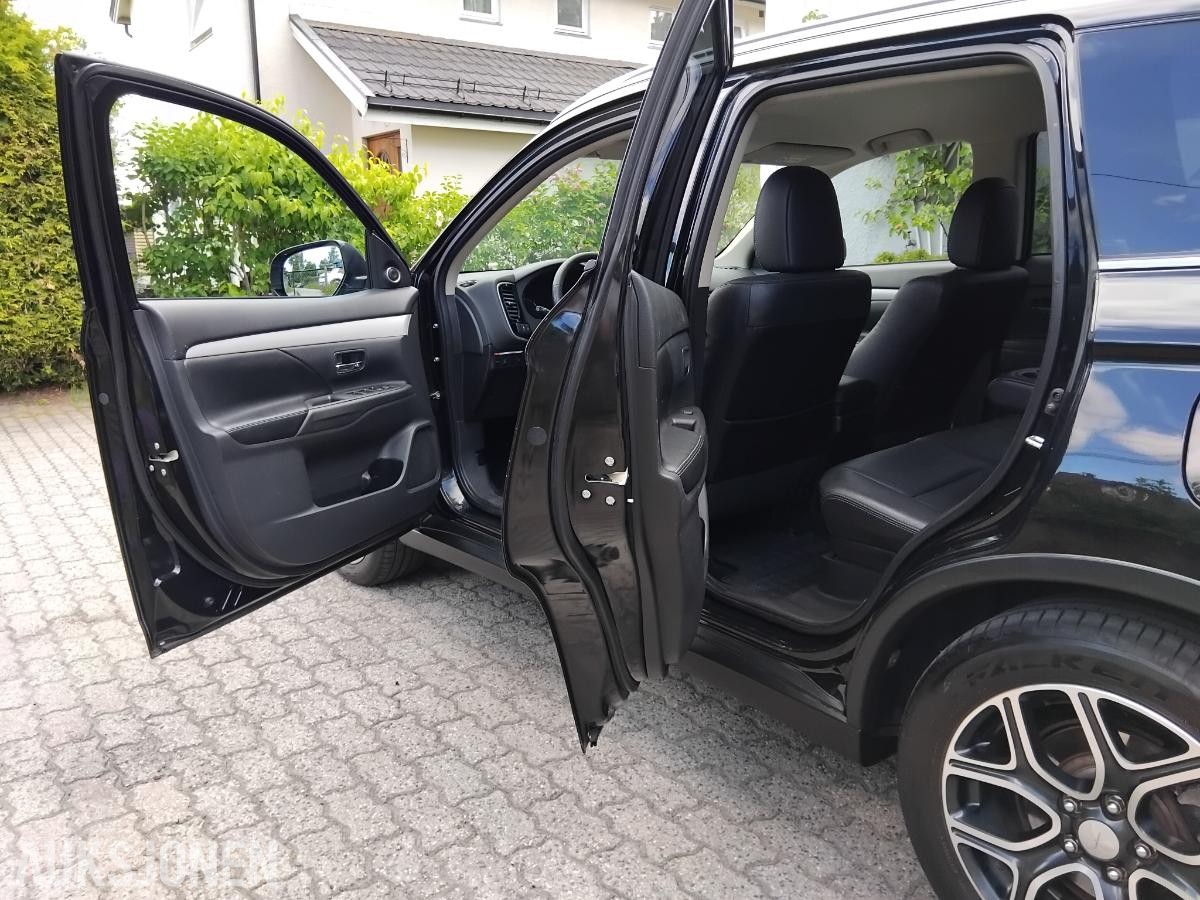 2015 Mitsubishi Outlander PHEV 2.0 Hybrid 121hk 4WD Cruisekontroll, ryggekamera, hengerfeste