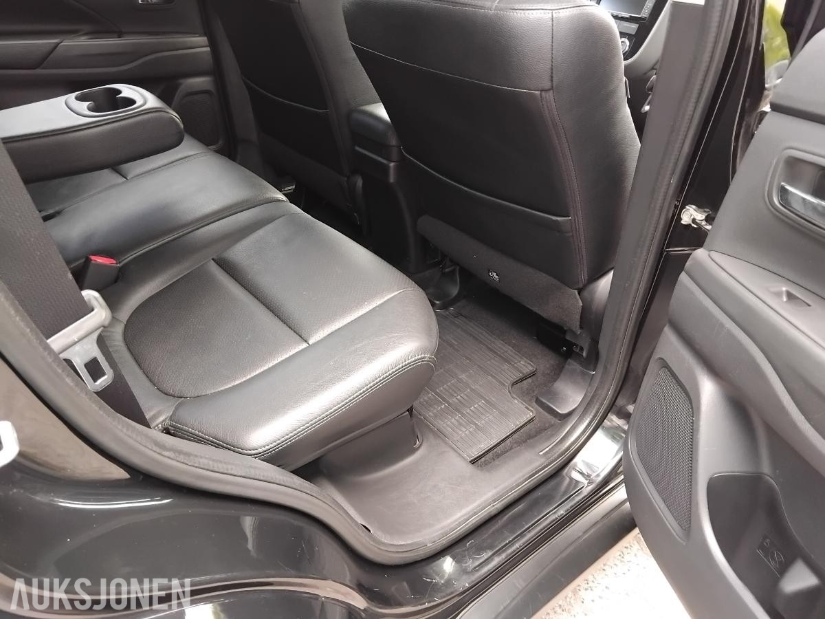 2015 Mitsubishi Outlander PHEV 2.0 Hybrid 121hk 4WD Cruisekontroll, ryggekamera, hengerfeste