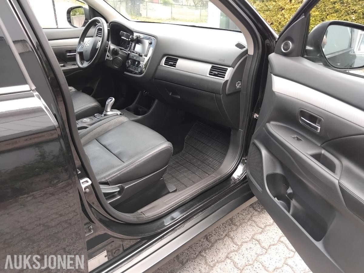 2015 Mitsubishi Outlander PHEV 2.0 Hybrid 121hk 4WD Cruisekontroll, ryggekamera, hengerfeste