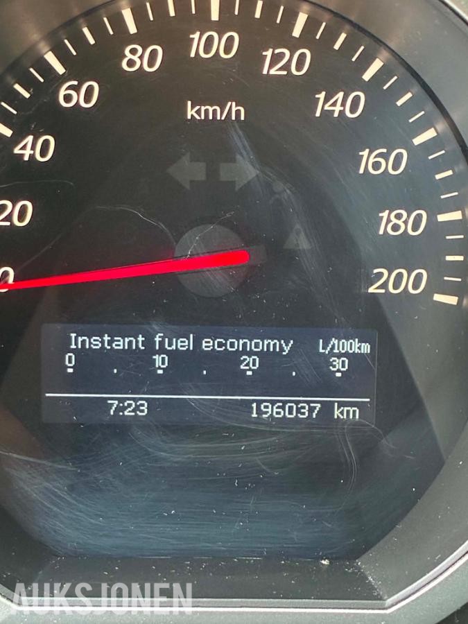 2013 Suzuki Grand Vitara 1.9D 129hk 4X4 piggdekk sommerhjul