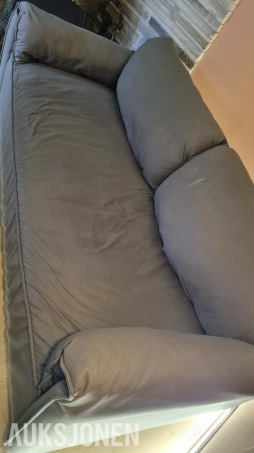 Brukt sofa Grå
