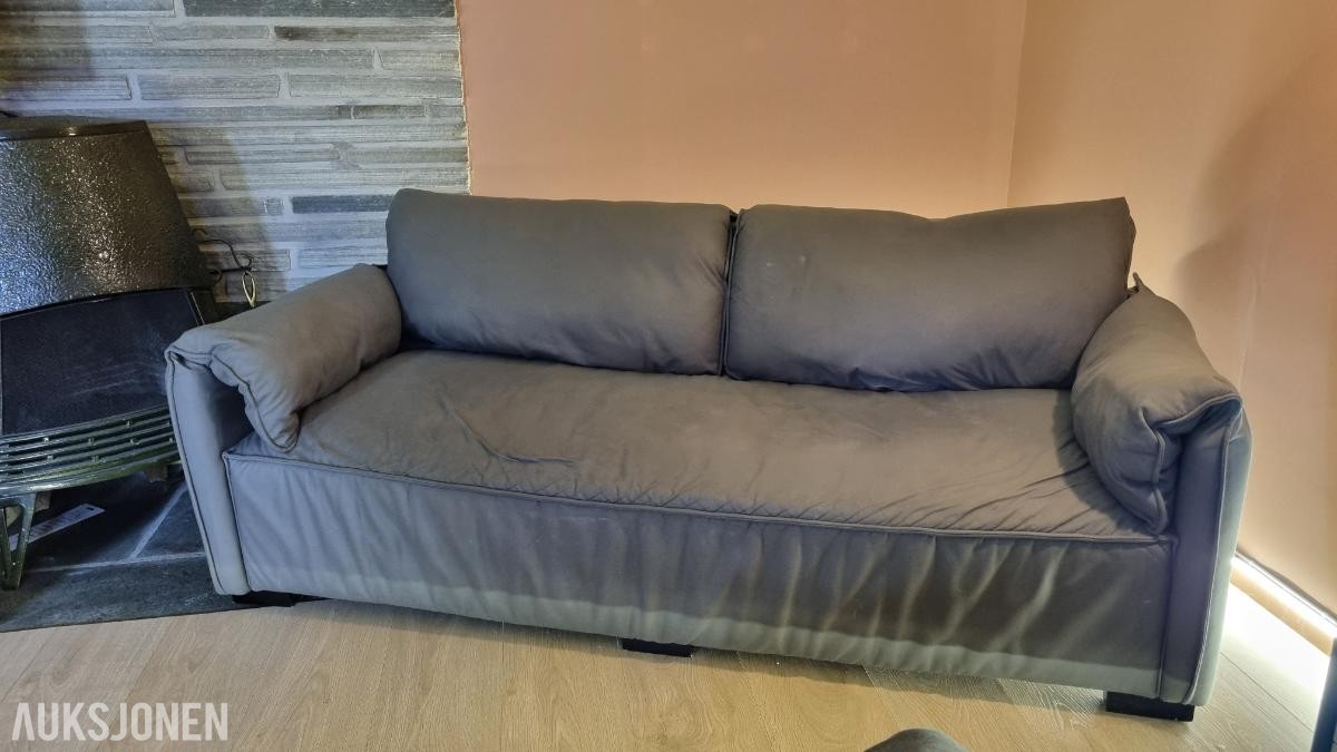Brukt sofa Grå