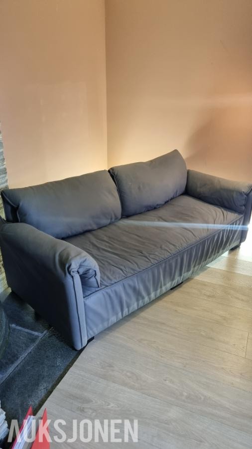 Brukt sofa Grå