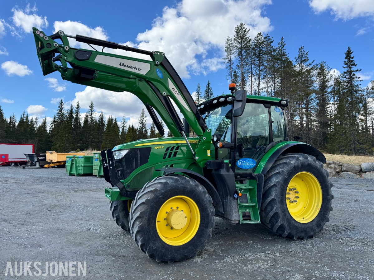 2021 John Deere 6155R med laster