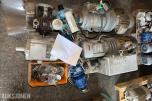 PARTI INDUSTRIMOTORER, VAKUUMPUMPER OG KOMPONENTER