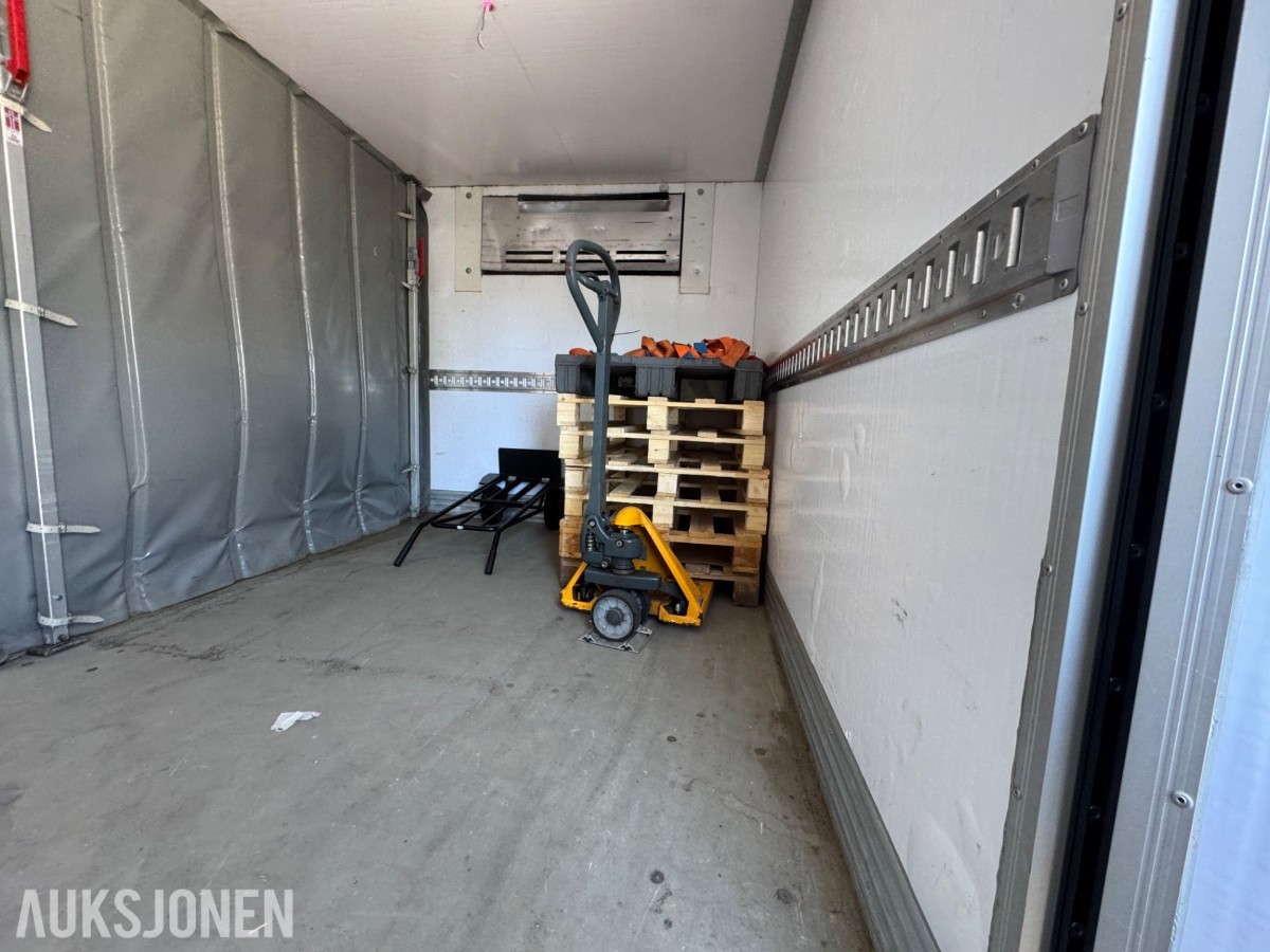 2022 IVECO DAILY KJØL/FRYS LØFTELEM AUTOMATGIR REP.OBJEKT