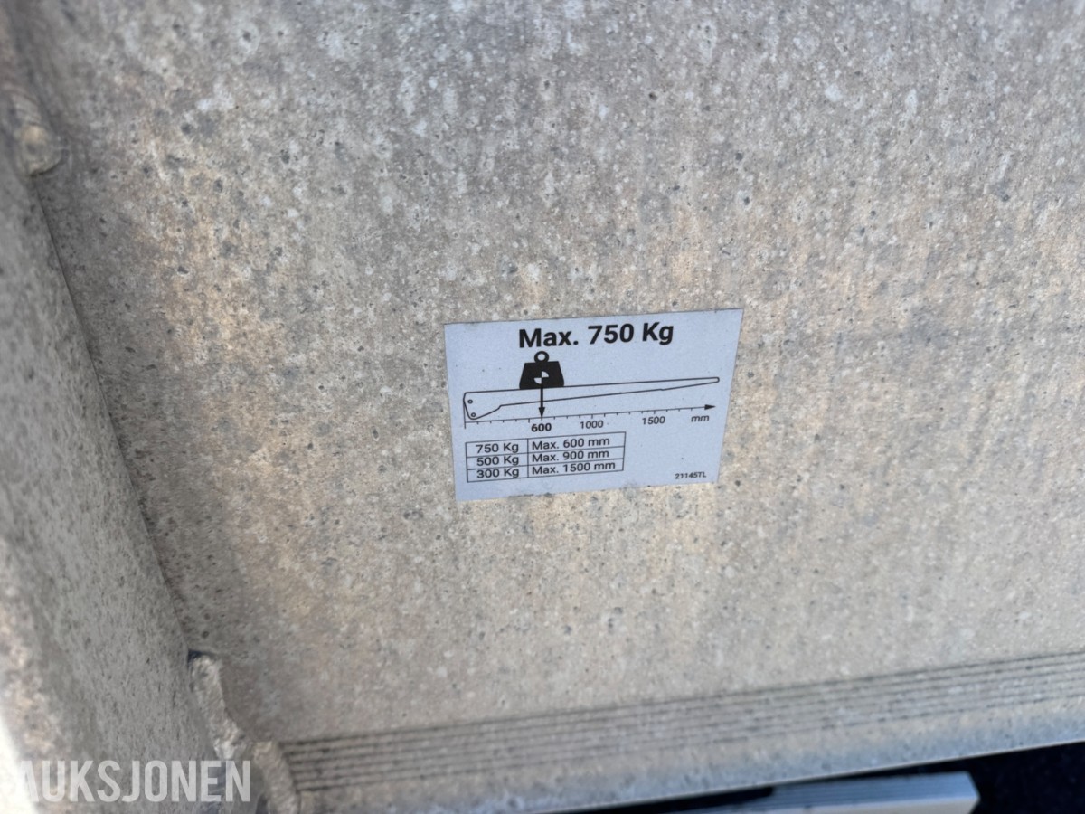 2022 IVECO DAILY KJØL/FRYS LØFTELEM AUTOMATGIR REP.OBJEKT