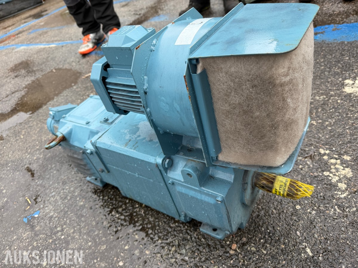 THRIGE ELECTRIC ERVOMOTOR 10,5 KW MED KJØLEVIFTE