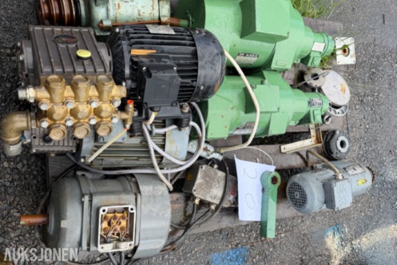 PARTI MED HØYTRYKKSPUMPE, GIRMOTORER OG ELEKTROMOTORER