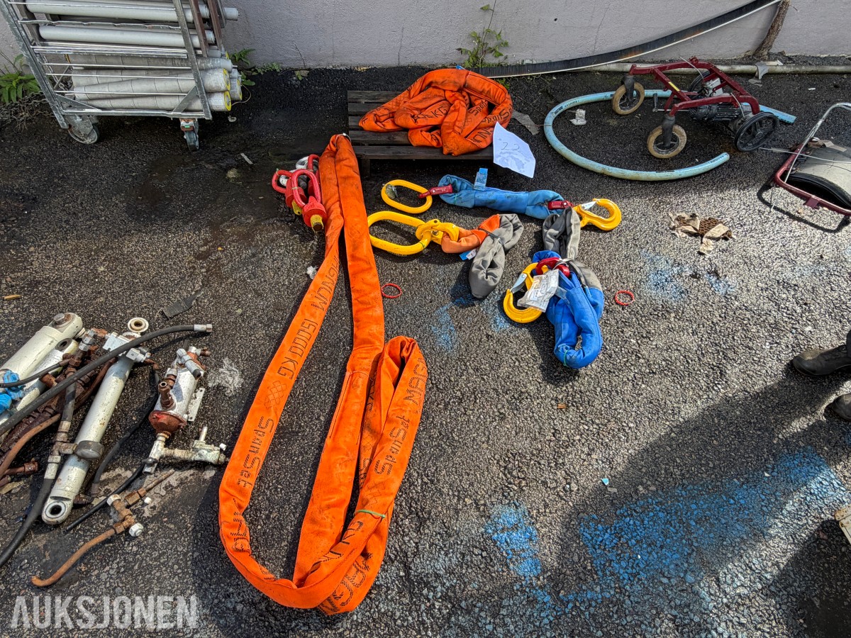 2 STK RUNDSLING MED KROKER OG 4 STK SVIVELKROKER – SELGES SAMLET