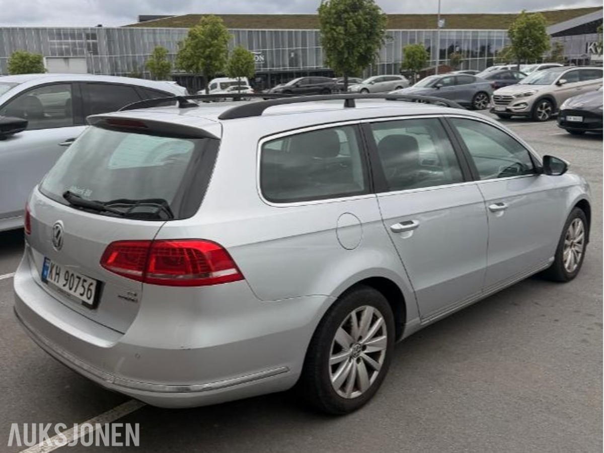 2013 Volkswagen Passat 1.6 Diesel 105hk, Cruisekontroll, Navigasjon, S+V dekk