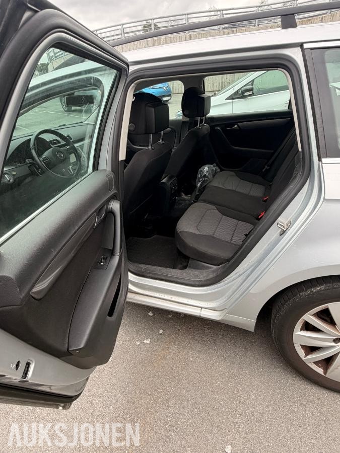 2013 Volkswagen Passat 1.6 Diesel 105hk, Cruisekontroll, Navigasjon, S+V dekk