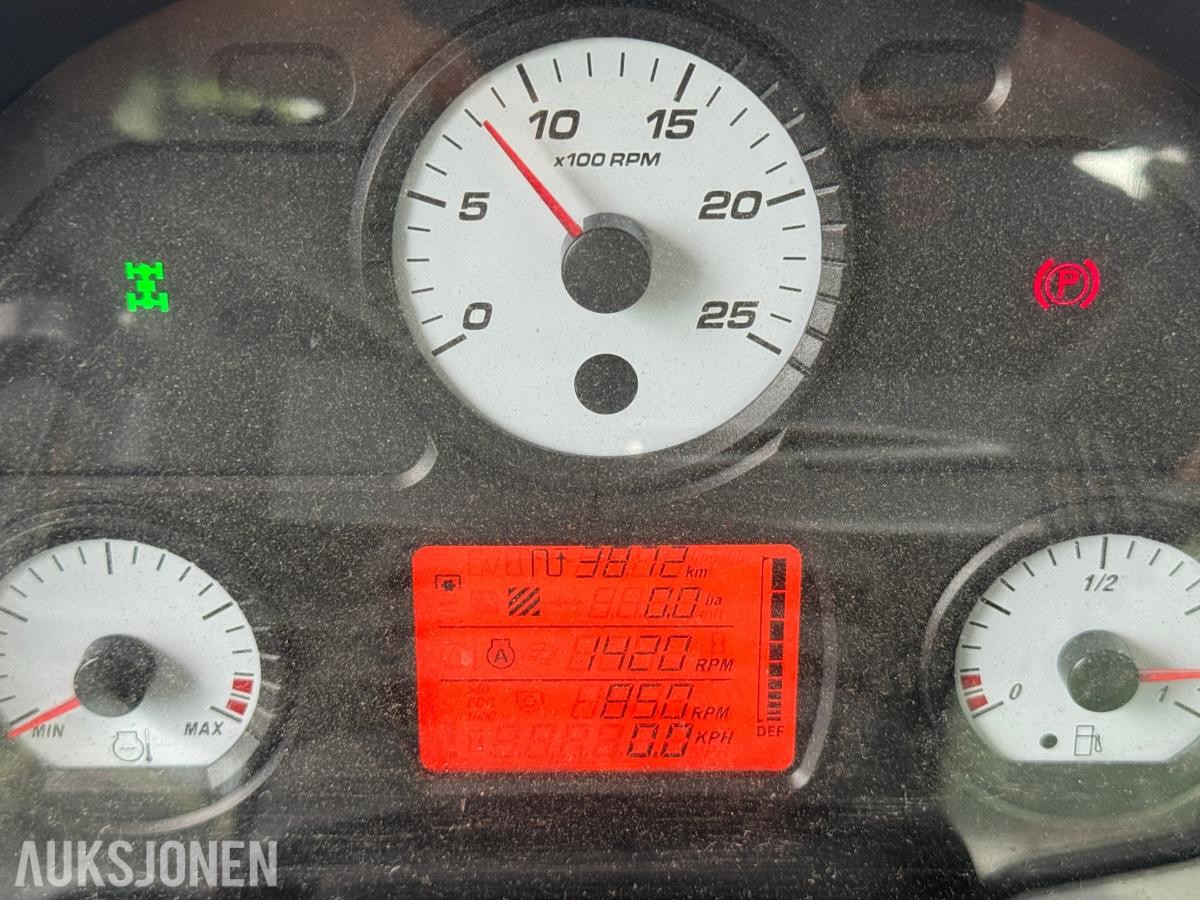 2018 Massey Ferguson 4709 4WD POWER SHUTTLE COMFORT CONTROL 12X12 FRONTHYDRAULIKK