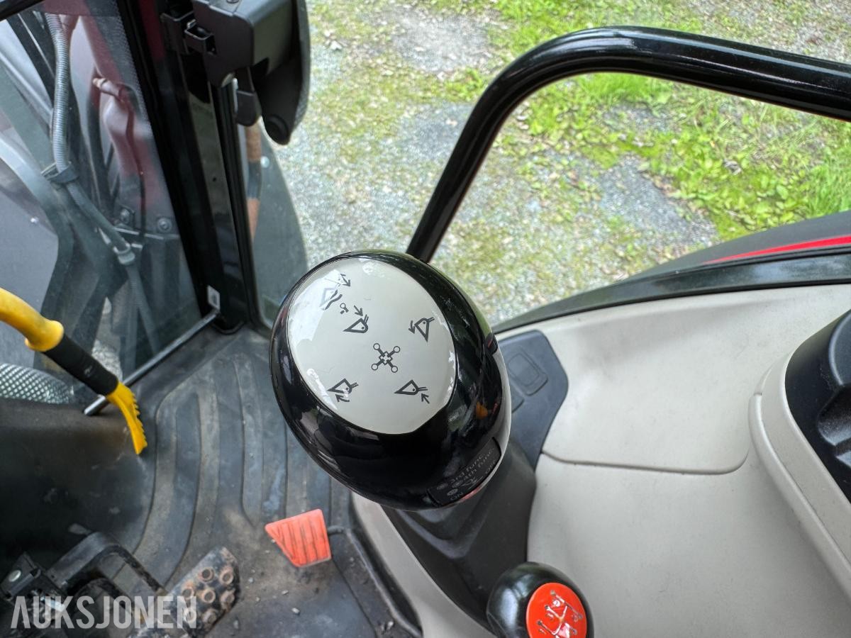2018 Massey Ferguson 4709 4WD POWER SHUTTLE COMFORT CONTROL 12X12 FRONTHYDRAULIKK