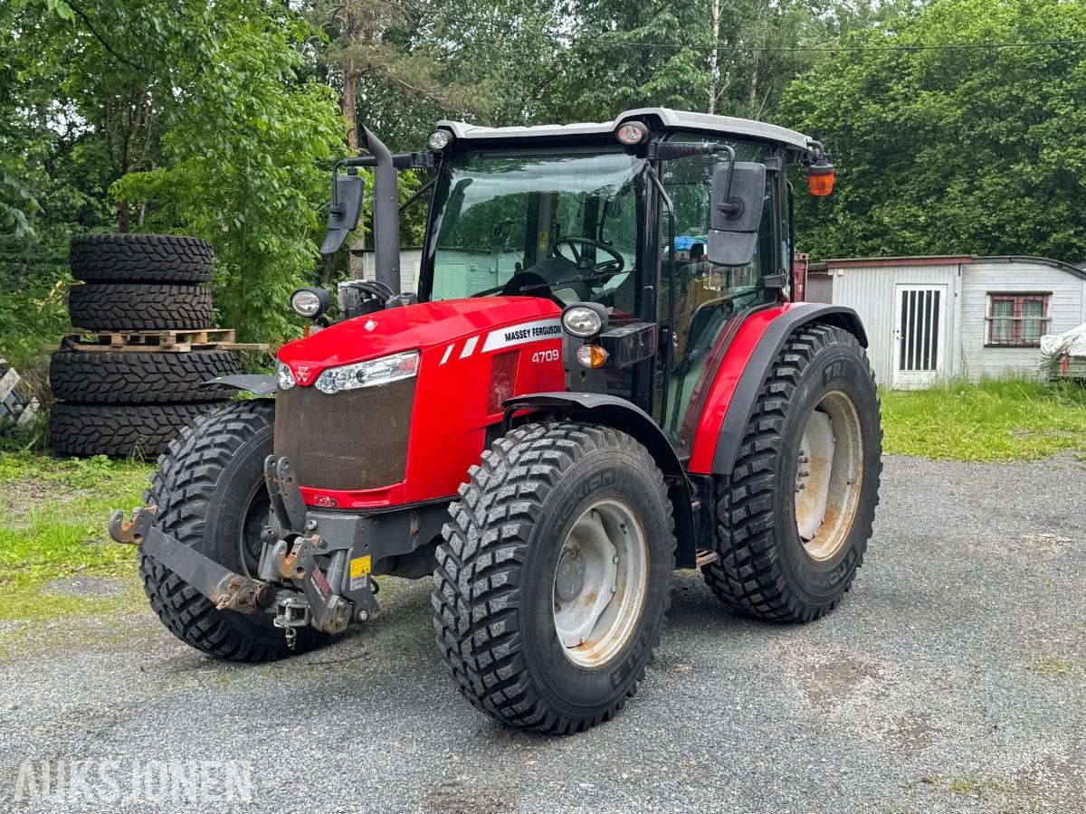 2018 Massey Ferguson 4709 4WD POWER SHUTTLE COMFORT CONTROL 12X12 FRONTHYDRAULIKK