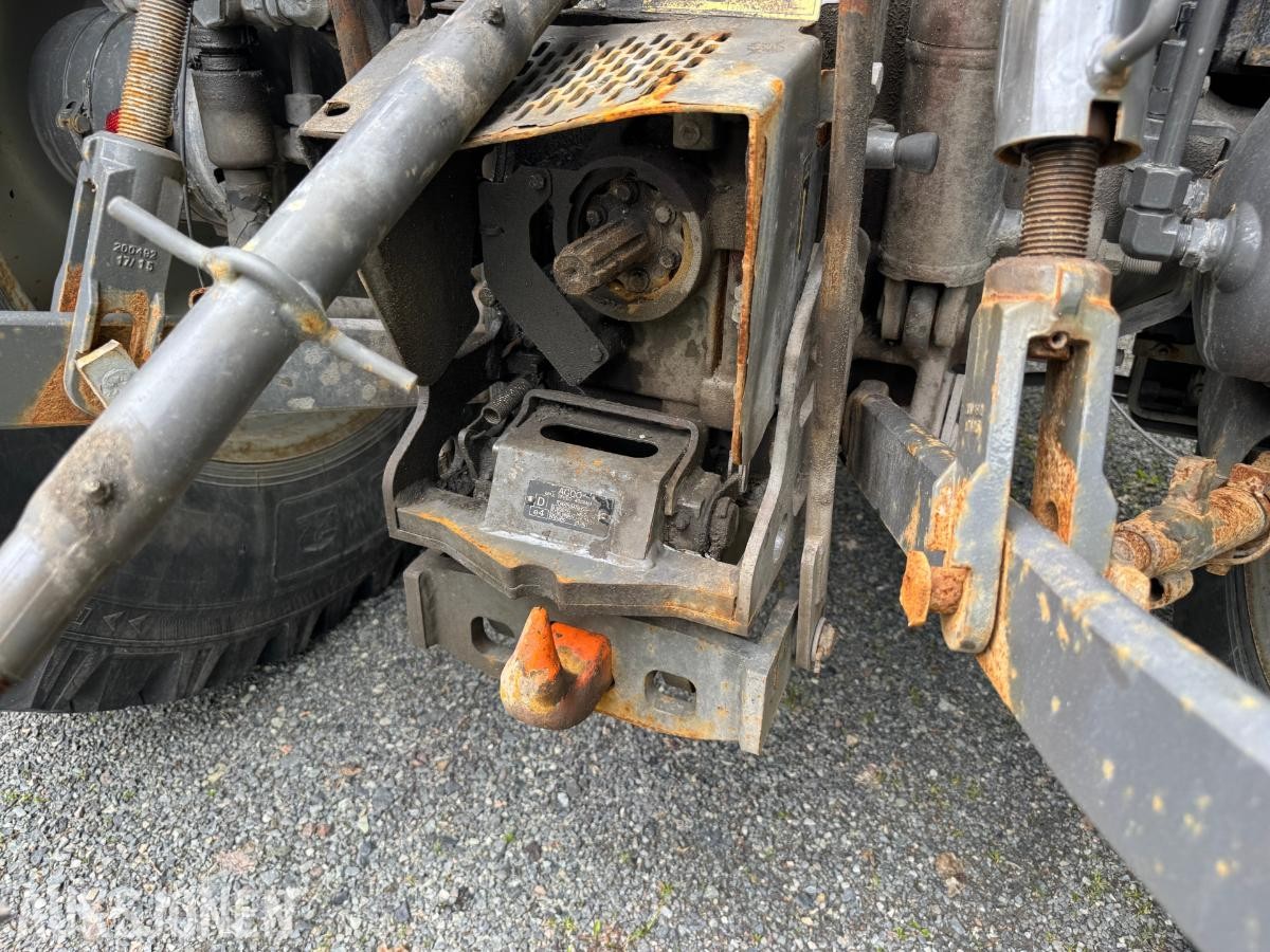 2018 Massey Ferguson 4709 4WD POWER SHUTTLE COMFORT CONTROL 12X12 FRONTHYDRAULIKK