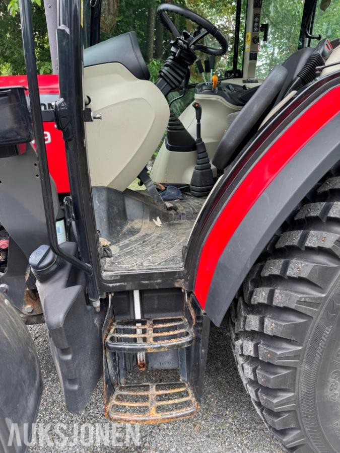 2018 Massey Ferguson 4709 4WD POWER SHUTTLE COMFORT CONTROL 12X12 FRONTHYDRAULIKK