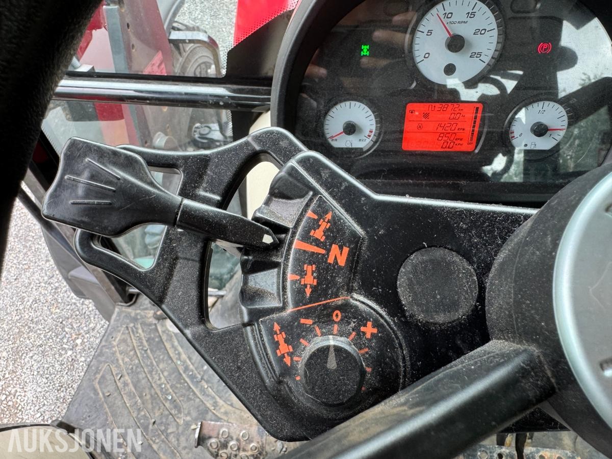 2018 Massey Ferguson 4709 4WD POWER SHUTTLE COMFORT CONTROL 12X12 FRONTHYDRAULIKK
