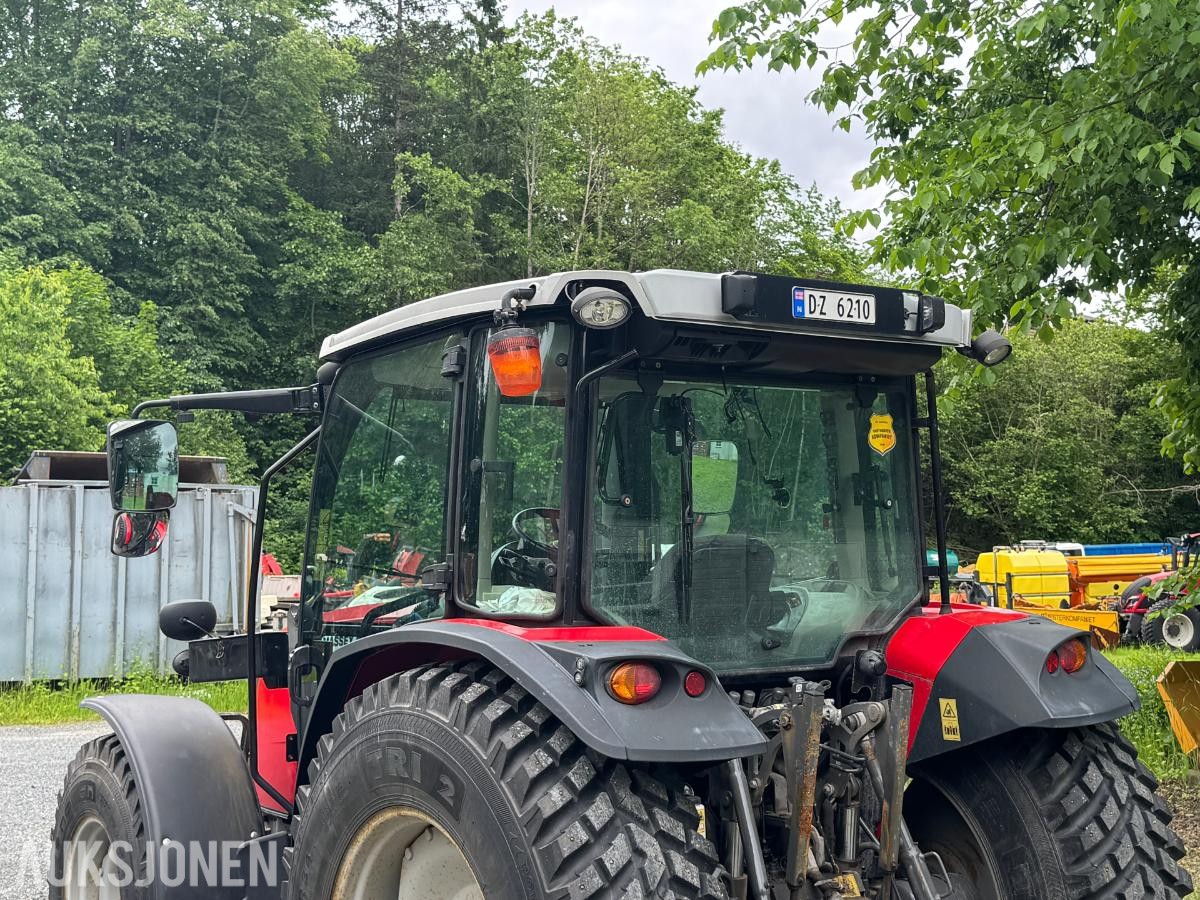 2018 Massey Ferguson 4709 4WD POWER SHUTTLE COMFORT CONTROL 12X12 FRONTHYDRAULIKK