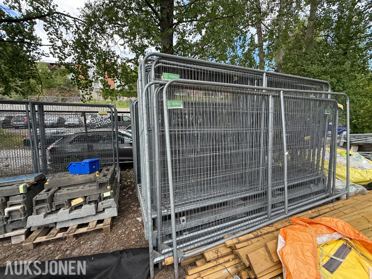 Parti anleggsgjerder med betongføtter