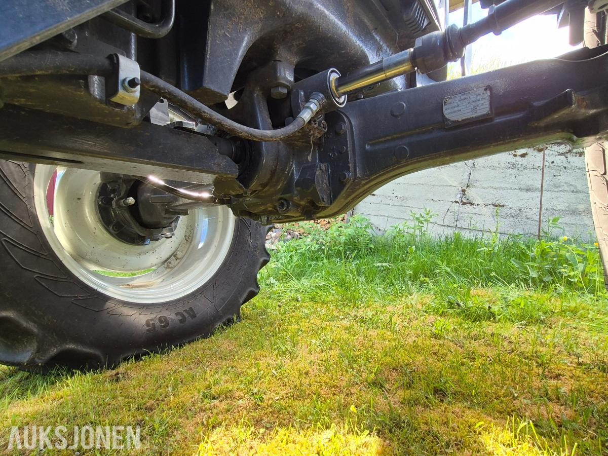 2021 Valtra A114 med laster