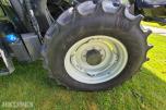 2021 Valtra A114 med laster