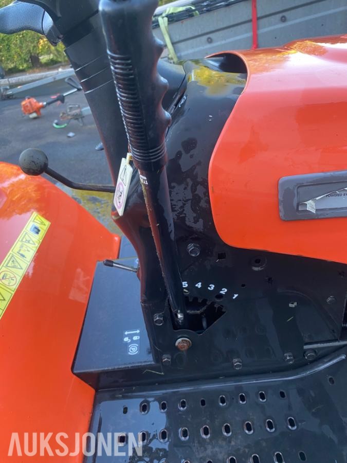 2009 Husqvarna LT 132 Traktorklipper