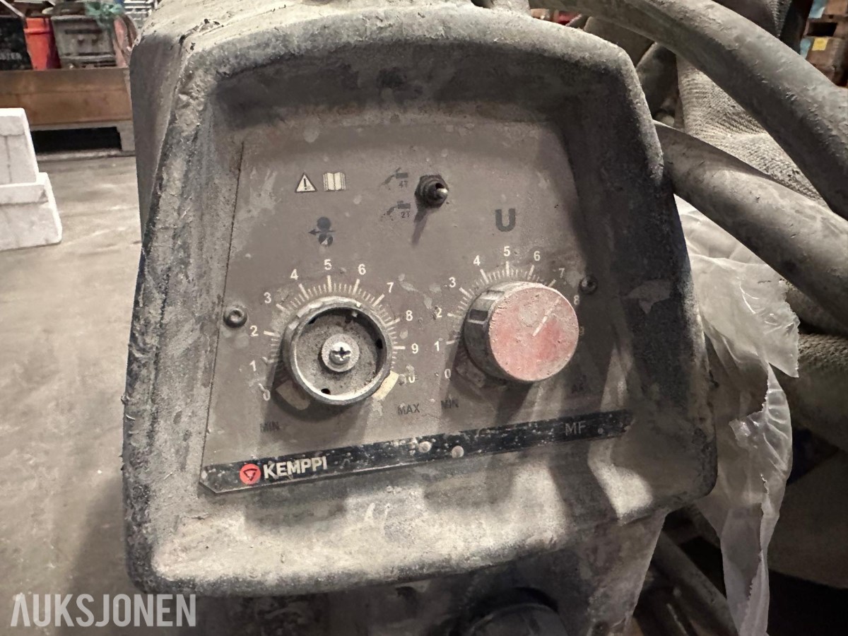 Kemppi FastMig KM 400 sveiseverk med WeldForce KWF 300 trådmater