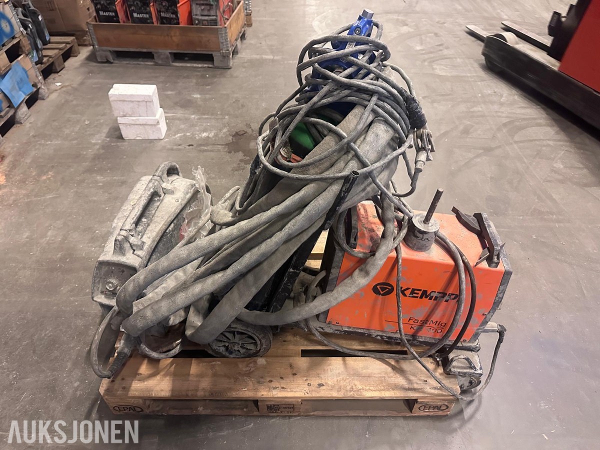 Kemppi FastMig KM 400 sveiseverk med WeldForce KWF 300 trådmater