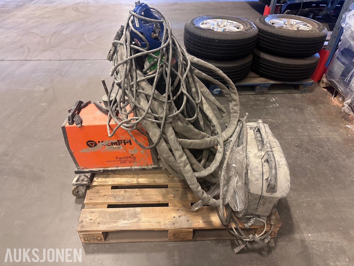 Kemppi FastMig KM 400 sveiseverk med WeldForce KWF 300 trådmater