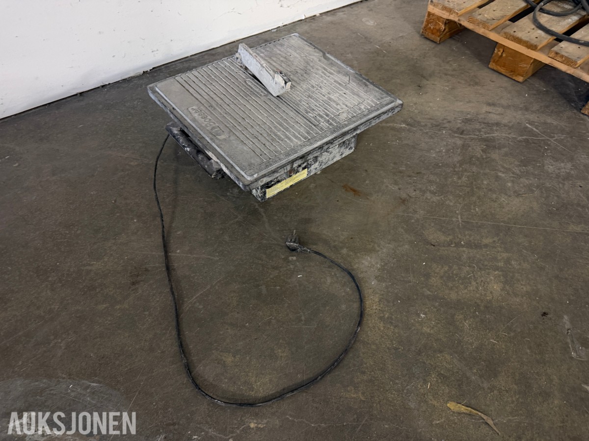 MANUELL BLOKKKLIPPER, MANUELL STEINKLIPPER OG ELEKTRISK FLISKUTTER
