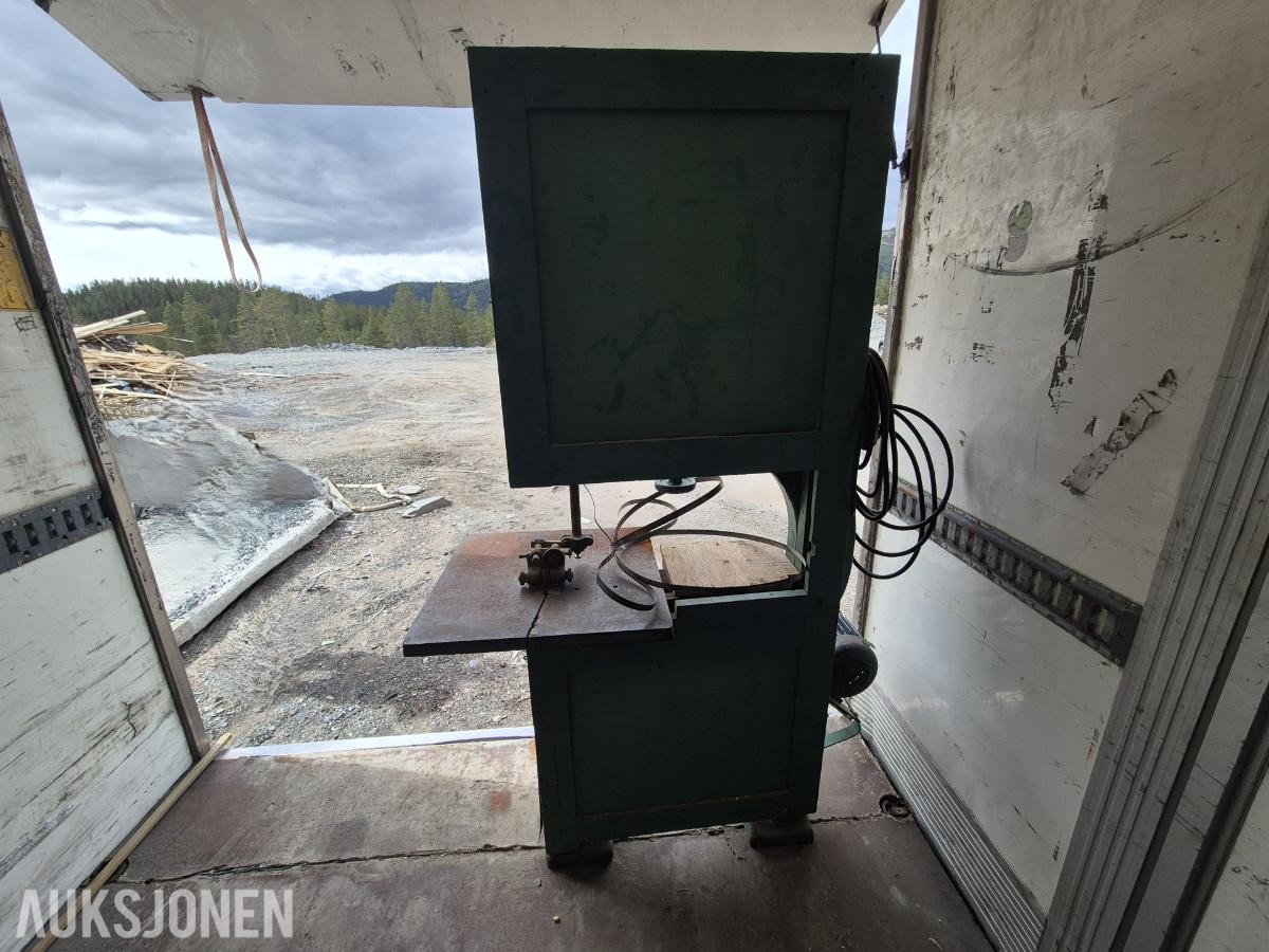 Eldre elektrisk båndsag