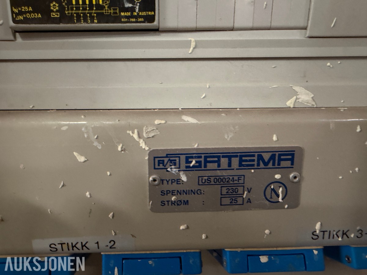 SATEMA MIDLERTIDIGE STRØMFORDELERE 230V / 25A - 2STK