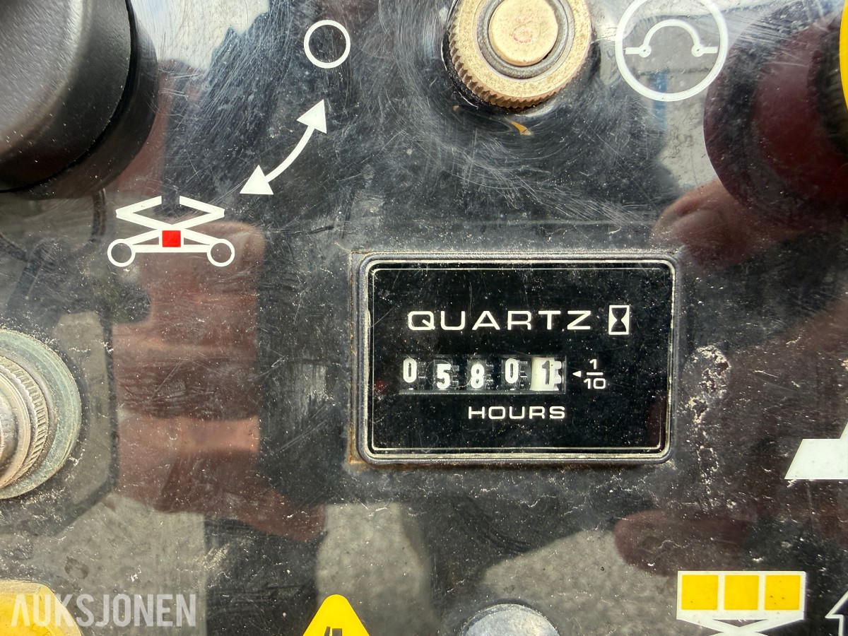 JLG M4069 Sakslift 4x4 – Batteri/Hybrid