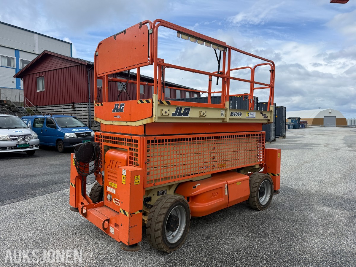 JLG M4069 Sakslift 4x4 – Batteri/Hybrid