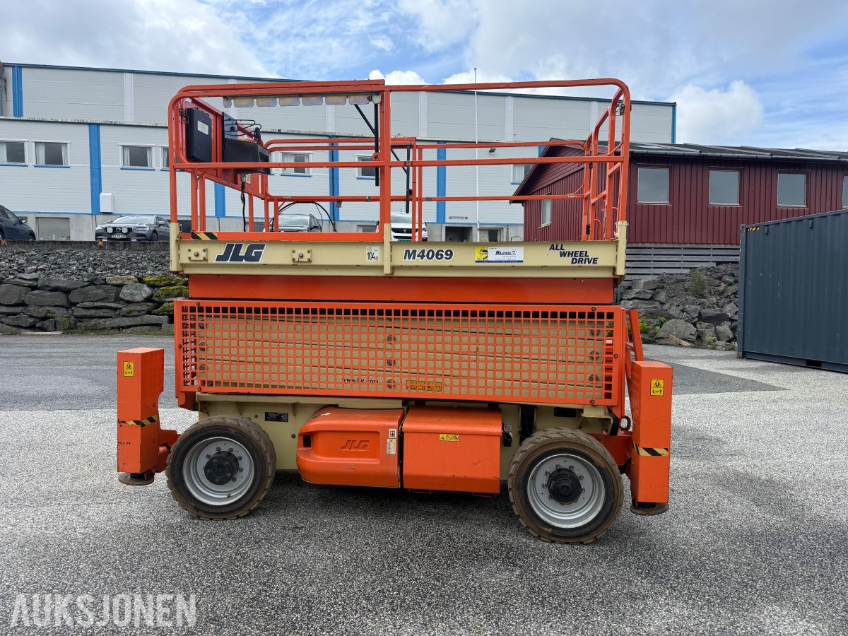 JLG M4069 Sakslift 4x4 – Batteri/Hybrid