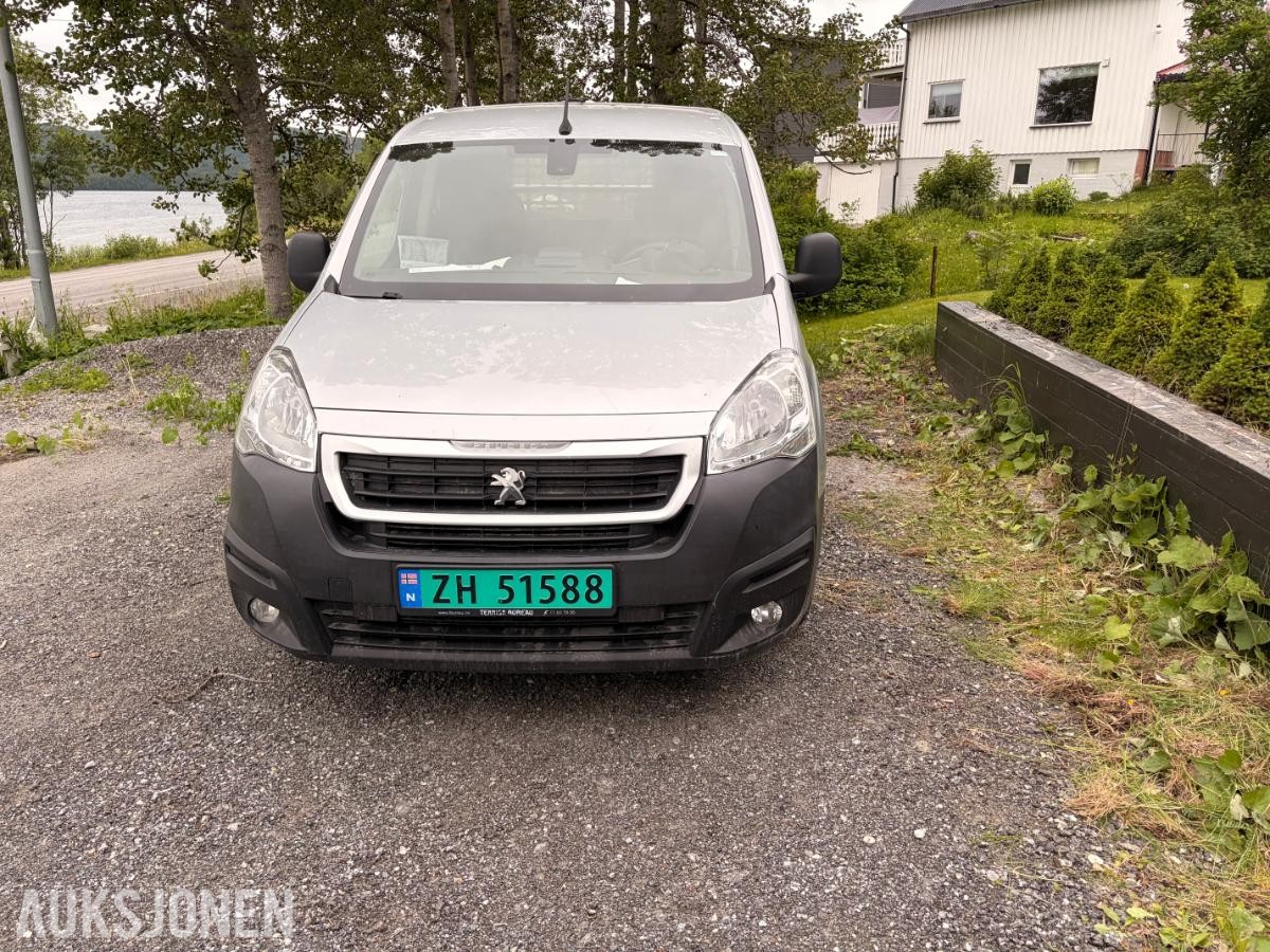 2017 Peugeot Partner Pickup 1.6 Diesel 99hk Cruisekontroll, kupevarmer, ryggekamera 63404km