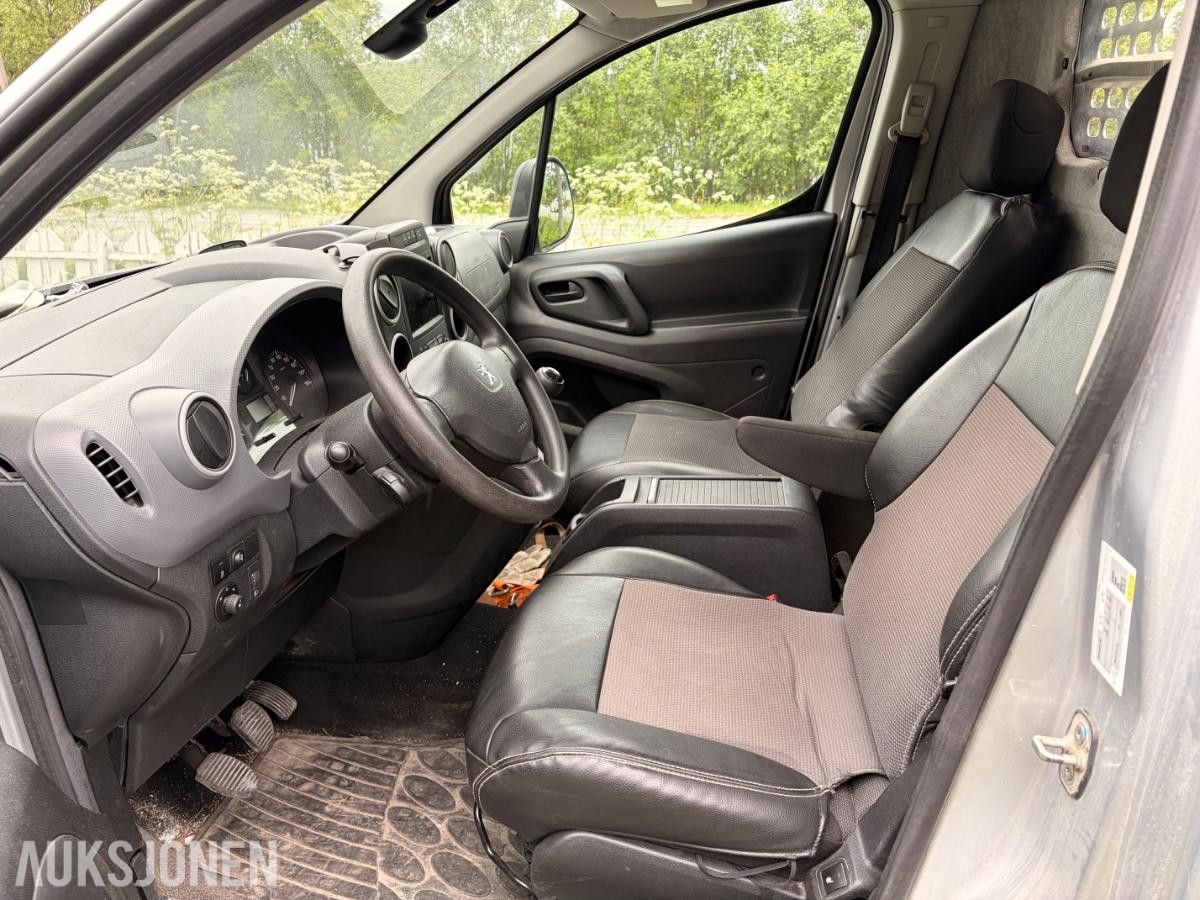 2017 Peugeot Partner Pickup 1.6 Diesel 99hk Cruisekontroll, kupevarmer, ryggekamera 63404km