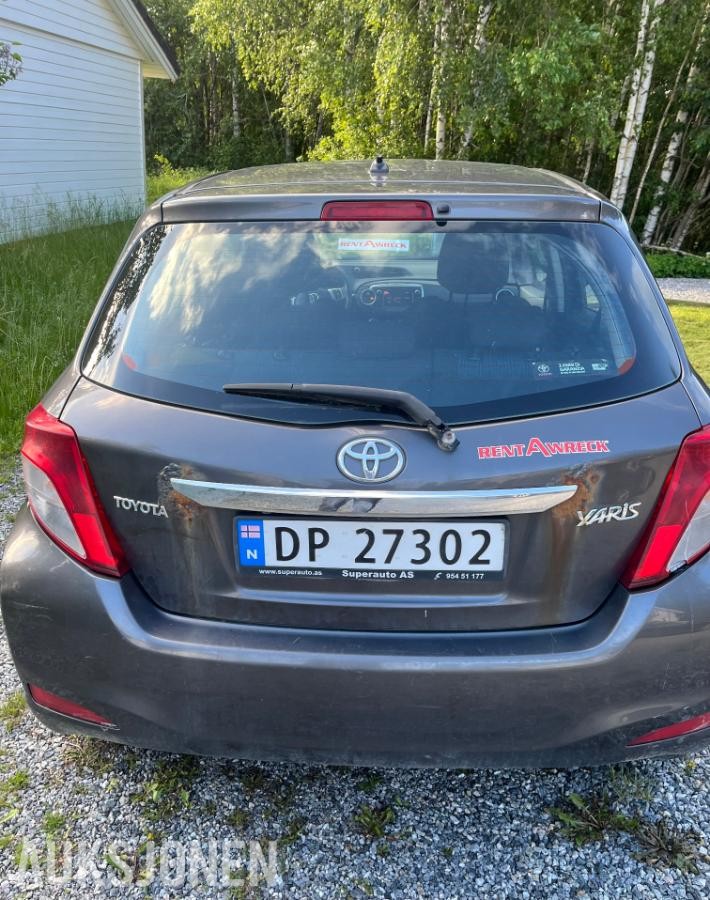 2012 Toyota Yaris 1.0 69hk manuell bensin - ingen minstepris