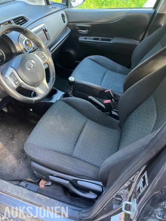 2012 Toyota Yaris 1.0 69hk manuell bensin - ingen minstepris