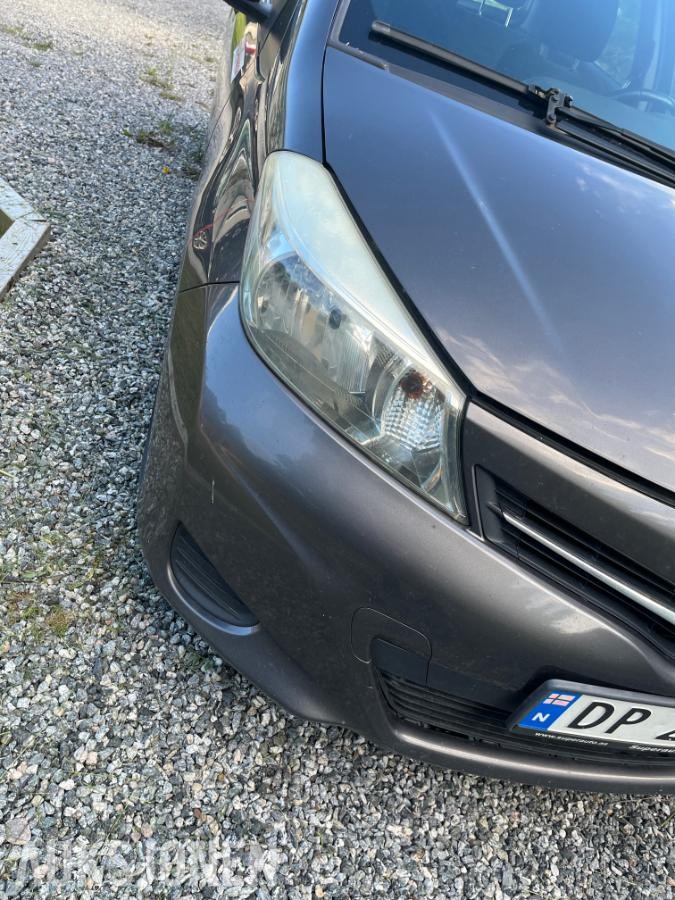 2012 Toyota Yaris 1.0 69hk manuell bensin - ingen minstepris