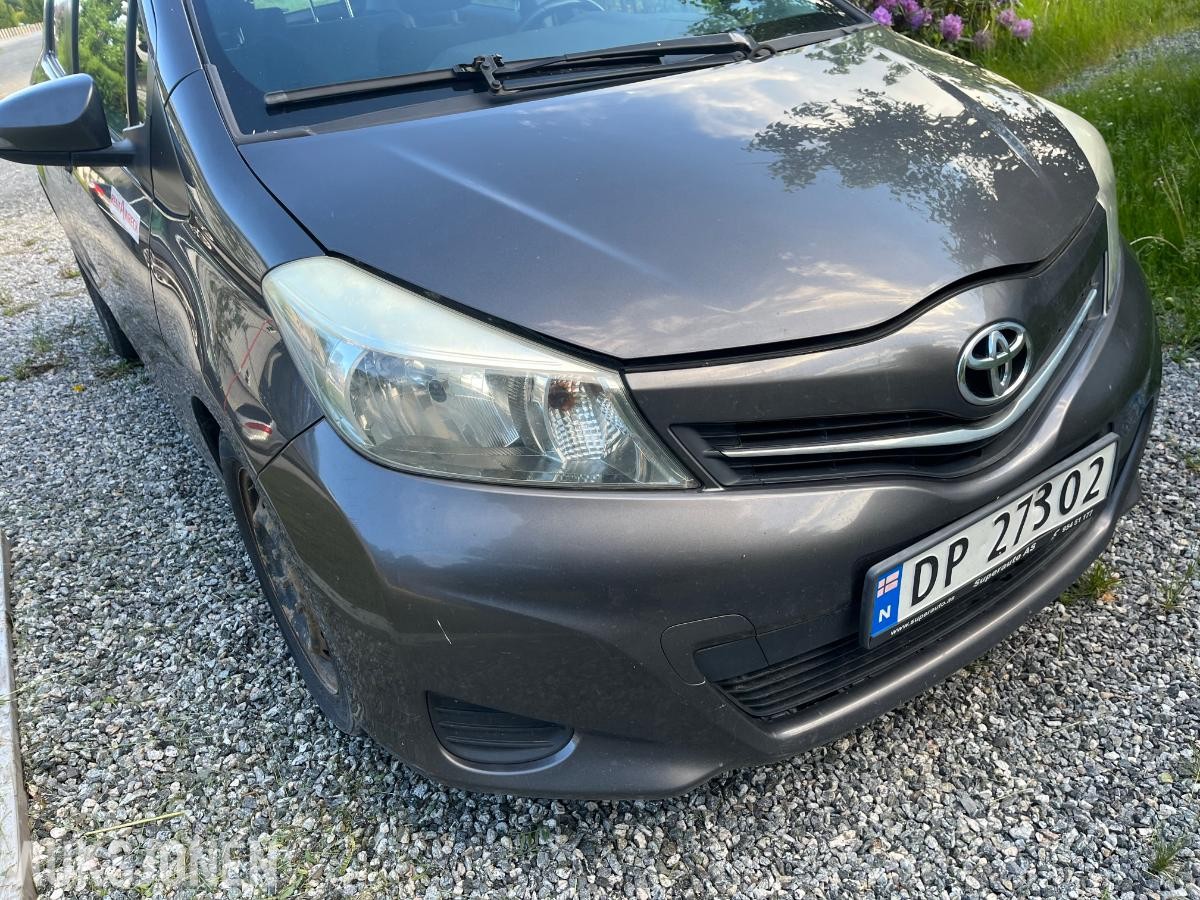 2012 Toyota Yaris 1.0 69hk manuell bensin - ingen minstepris