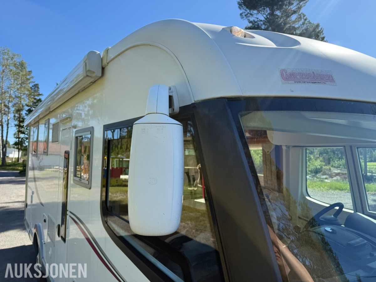2012 Rapido 991DF Helintegrert Bobil - 64000 km - rep objekt