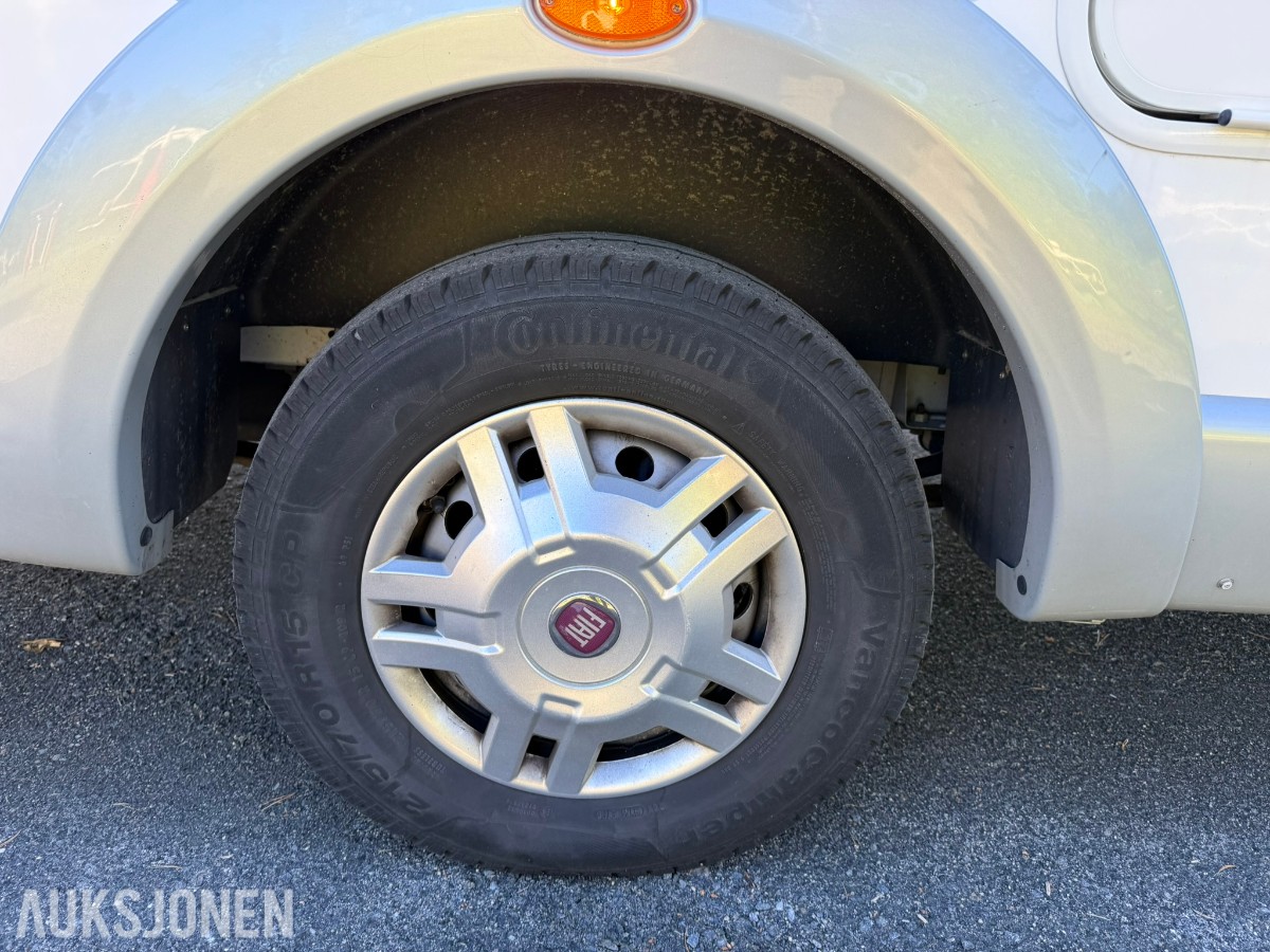 2012 Rapido 991DF Helintegrert Bobil - 64000 km - rep objekt