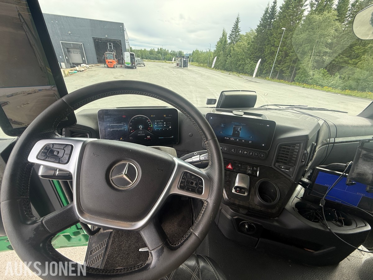 2020 Mercedes-Benz Arocs med henger fra VM-Tarm