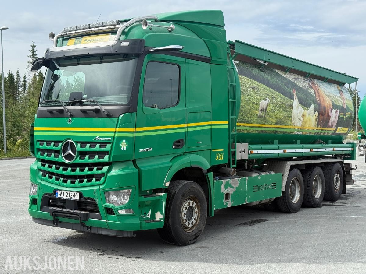 2020 Mercedes-Benz Arocs med henger fra VM-Tarm