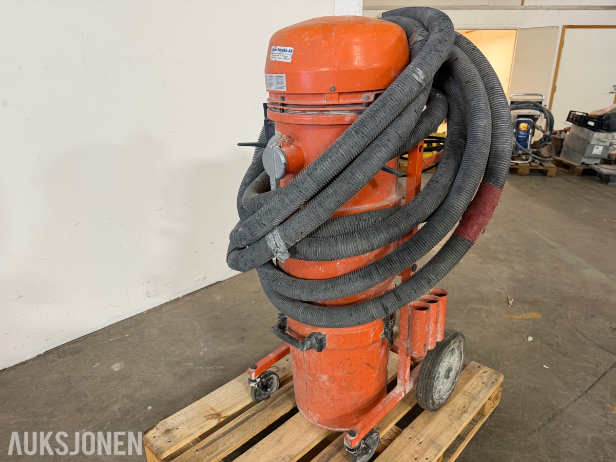NORCLEAN INDUSTRISTØVSUGER 230V MED SLANGE